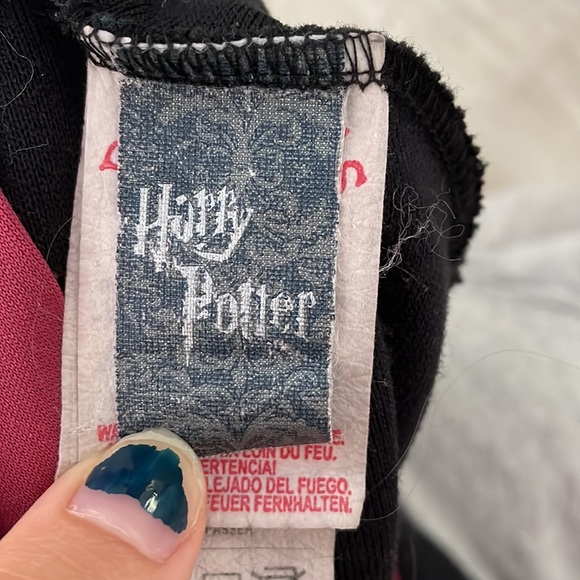 Harry Potter Gryffindor Robe From Universal Orlando - Picture 3 of 5